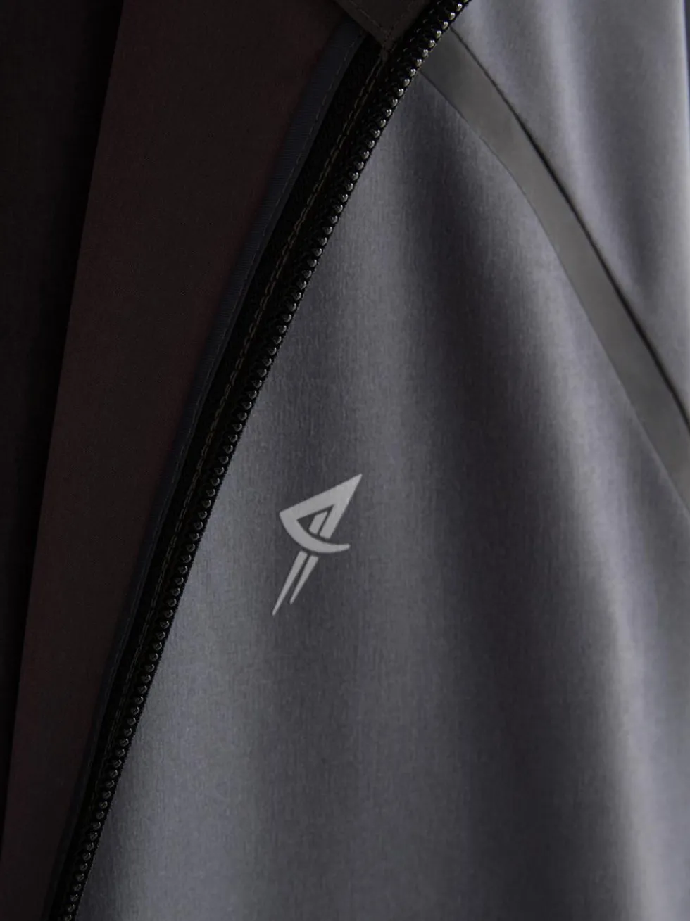 Active-Jacke mit Reißverschluss