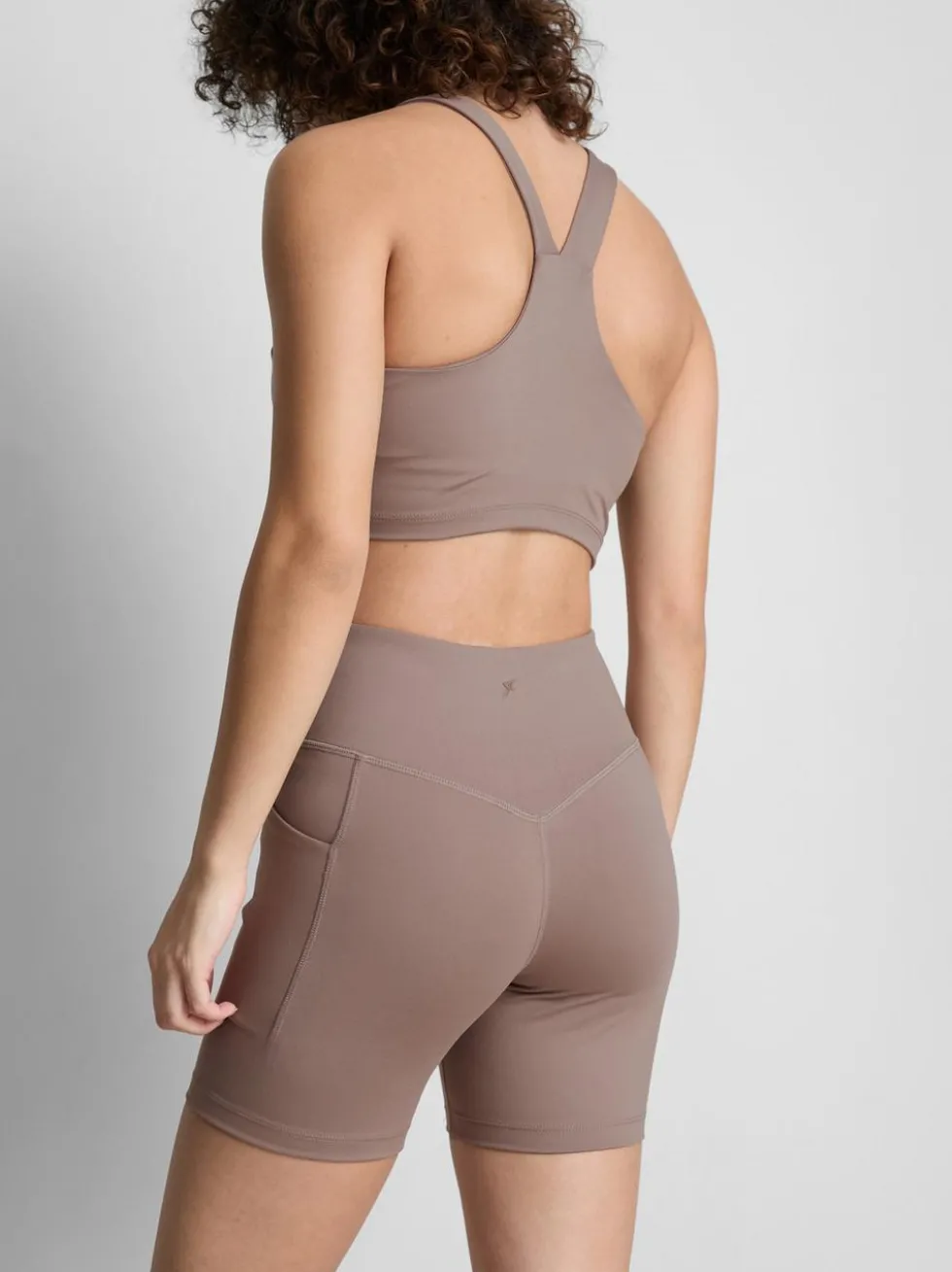 Active-Yogashorts mit hohem Bund