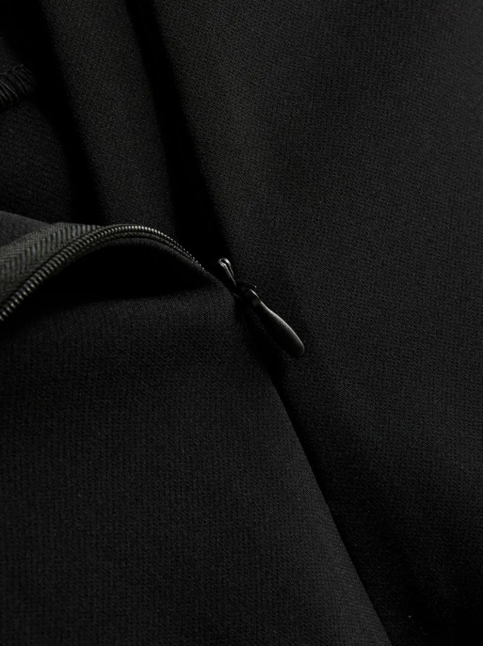 Asymmetrischer eleganter Minirock