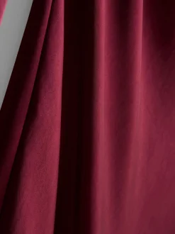 Asymmetrisches Maxikleid mit ausgestelltem Ärmel