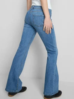 Ausgestellte Jeans aus Baumwoll-Denim mit mittlerer Leibhöhe