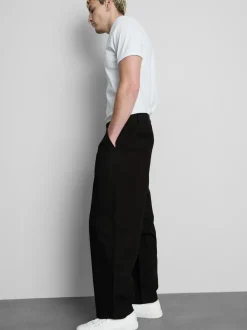 Baggy-Chinohose mit mittlerer Leibhöhe