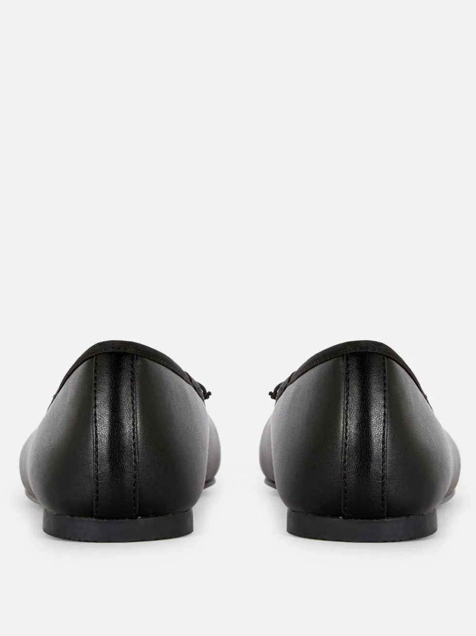 Ballerinas mit Schleife