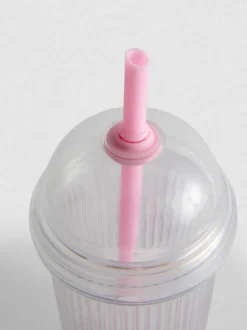 Becher für Kaltgetränke mit Trinkhalm