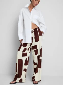 Bedruckte Hose mit weitem Bein