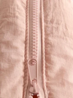 Bestickter, gepolsterter Rucksack