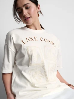 Besticktes T-Shirt im Oversized-Look mit „Lake Como“ Schriftzug