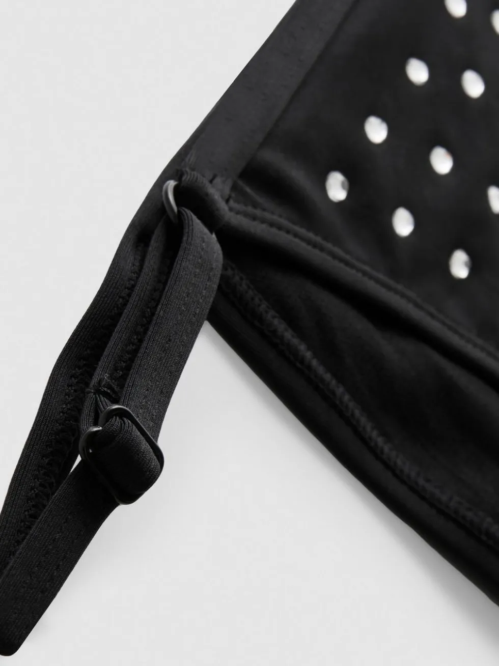 Bikinihose mit Nieten und Strass
