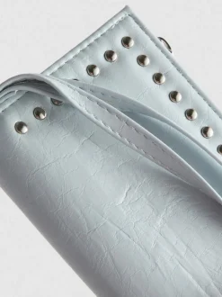 Brieftasche mit Nieten