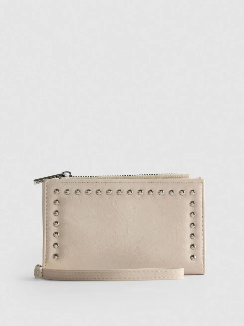 Brieftasche mit Nieten