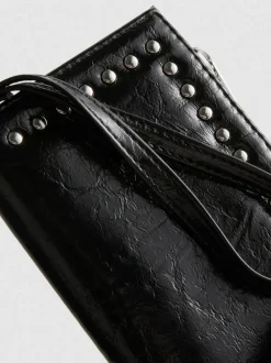 Brieftasche mit Nieten