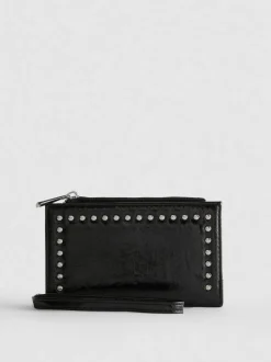 Brieftasche mit Nieten