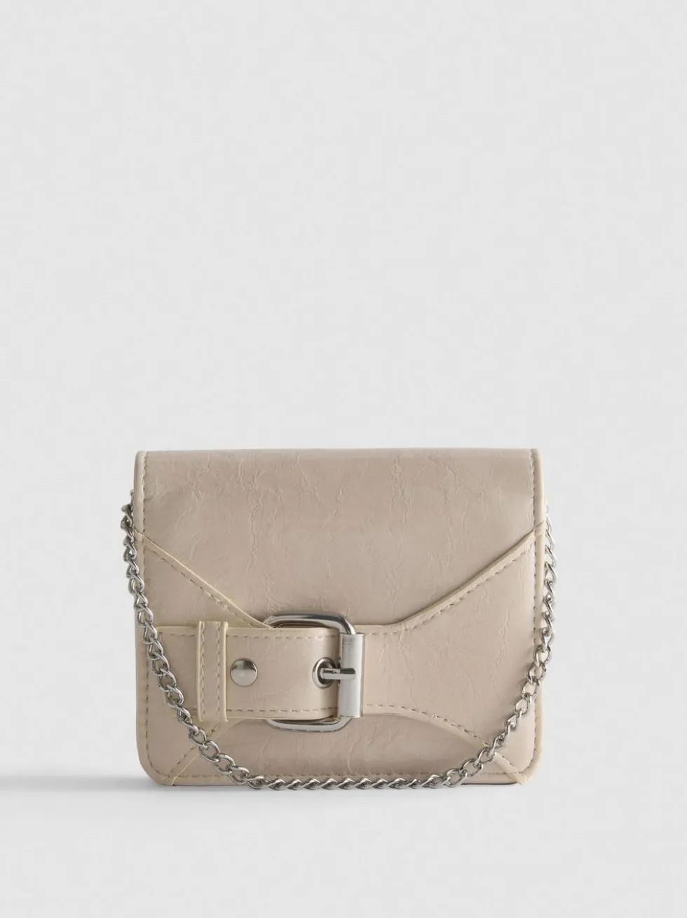 Brieftasche mit Zierkette und Schnalle