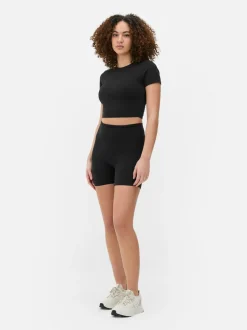 Butterweiches, kurzes T-Shirt
