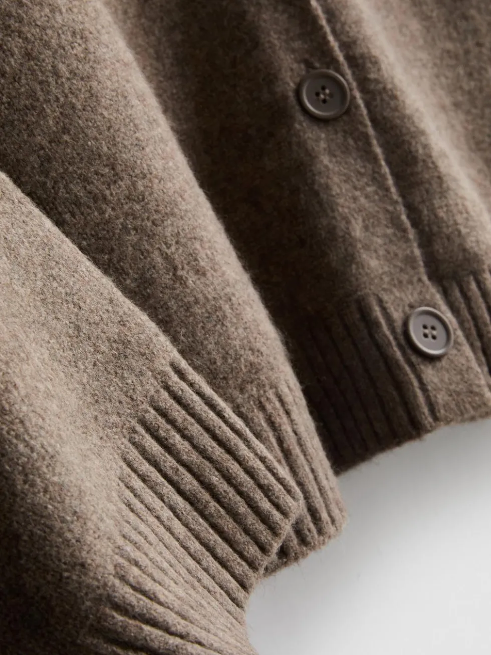„By Coleen“ Cardigan mit Rundhalsausschnitt
