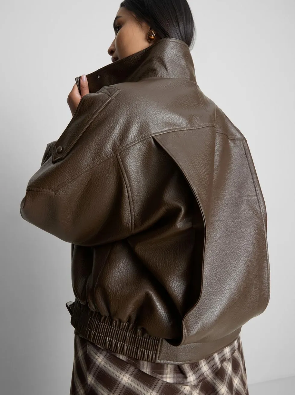„By Coleen“ Kunstlederjacke mit Trichterkragen