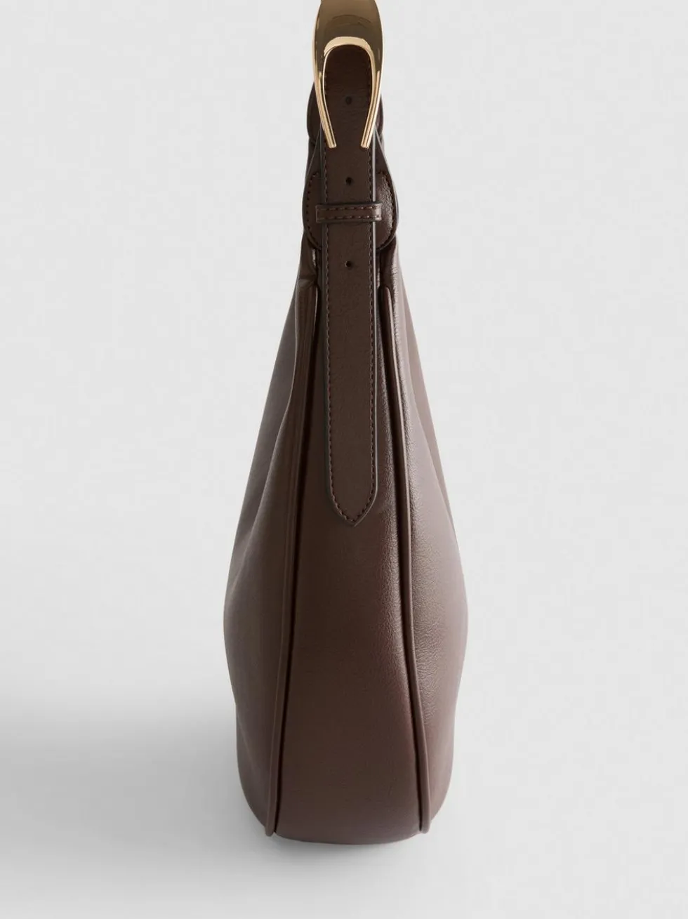 By Coleen Lässige Schultertasche aus Kunstleder
