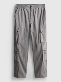 Cargohose im Utility-Stil