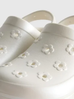 Clogs mit Blumendesign