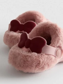 Clogs mit Charms