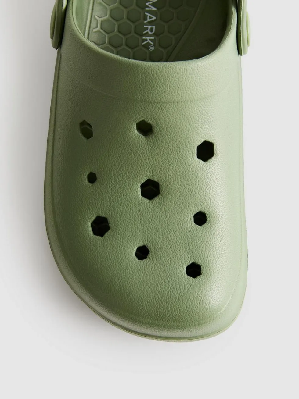 Clogs mit dicker Sohle