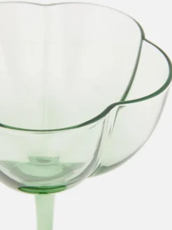 Coupéglas mit bogenförmigem Rand