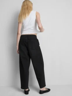 Denim-Jeans mit hohem Bund und konischer Form
