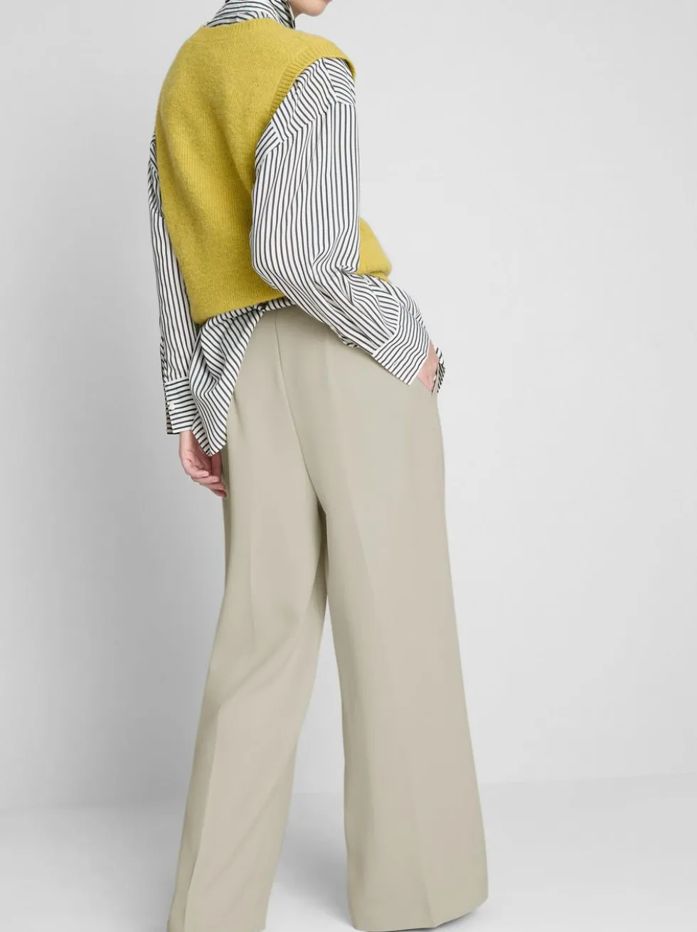 Elegante Hose mit weitem Bein