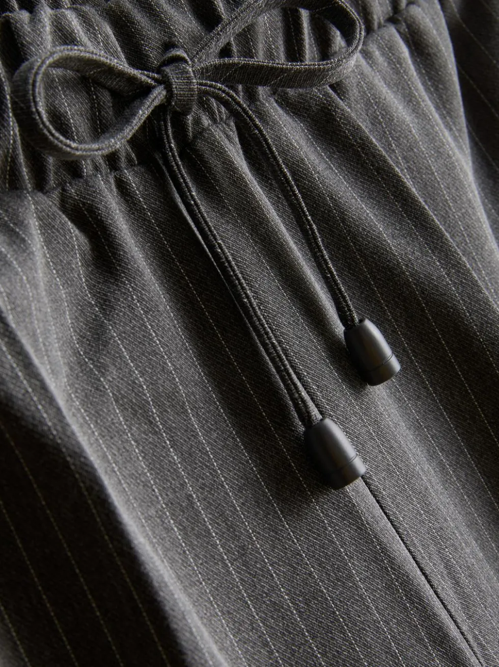Elegante Jogginghose mit weitem Bein