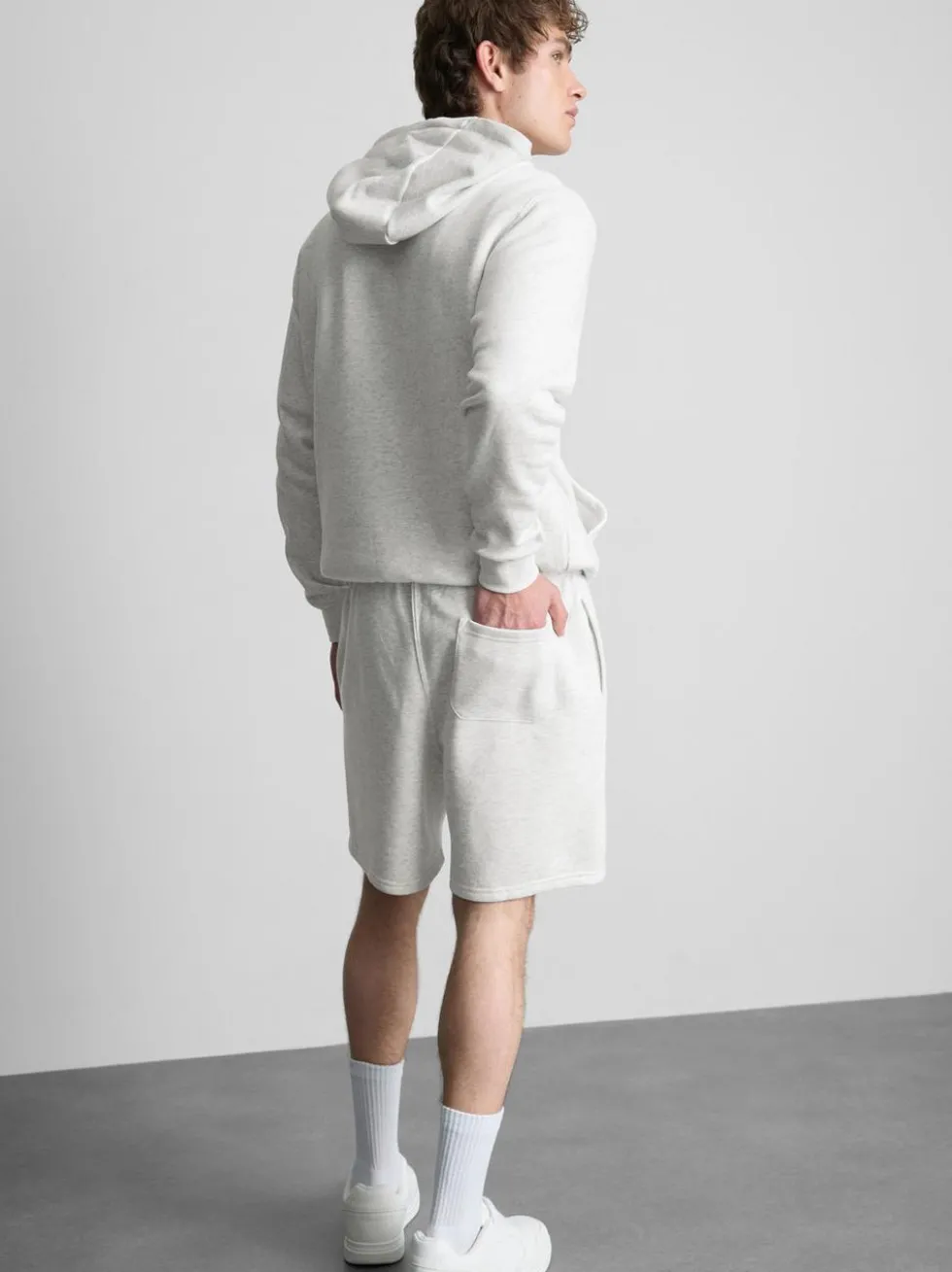 Essential Shorts mit Kordelzug