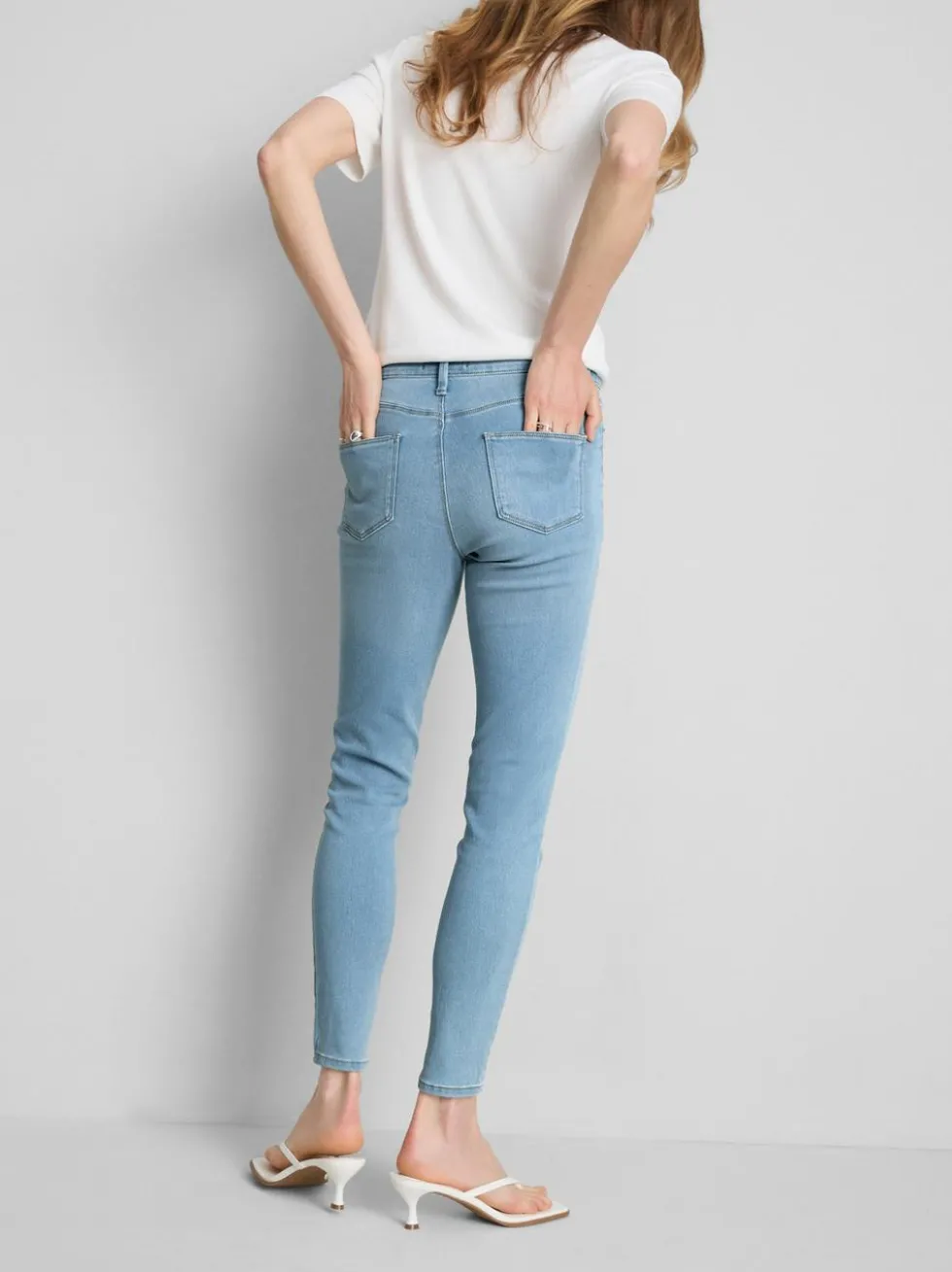 Essential Skinny-Jeans mit mittelhohem Bund | Normale Passform