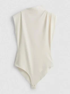 Figurbetonter „By Coleen“ Body