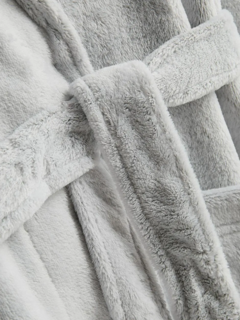 Flauschiger „Love To Lounge“ Midi-Bademantel