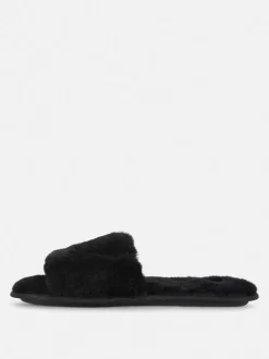 Flauschige Slipper mit überkreuzten Riemen