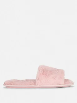 Flauschige Slipper mit überkreuzten Riemen