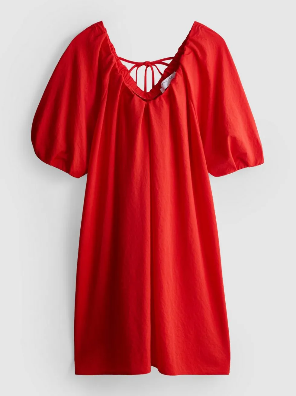 Gerafftes Minikleid mit Puffärmeln
