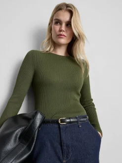 Gerippter Pullover mit Rundhalsausschnitt