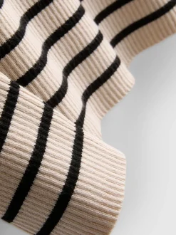 Gerippter Pullover mit Rundhalsausschnitt