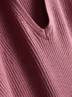 Gerippter Pullover mit V-Ausschnitt