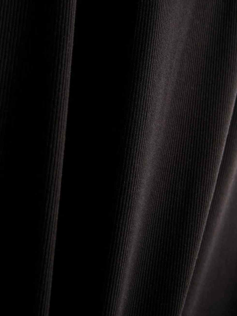 Geripptes Bodycon-T-Shirt-Kleid in Minilänge