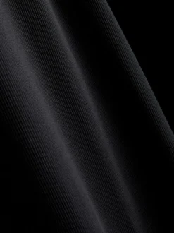 Geripptes Midikleid mit integriertem BH
