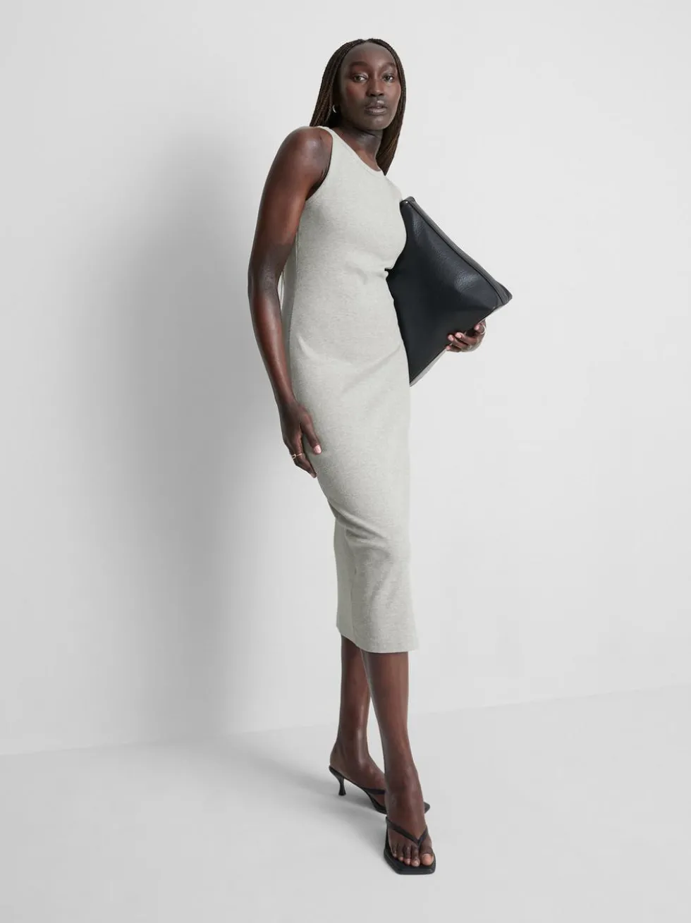 Geripptes Midikleid mit integriertem BH