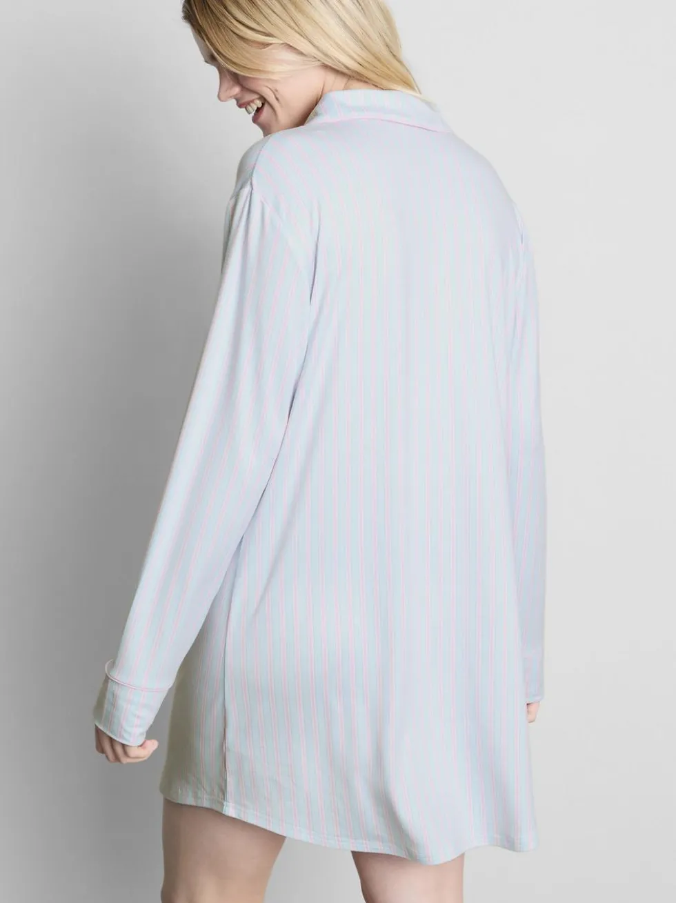 Gestreiftes Boyfriend-Nachthemd im Oversized-Look