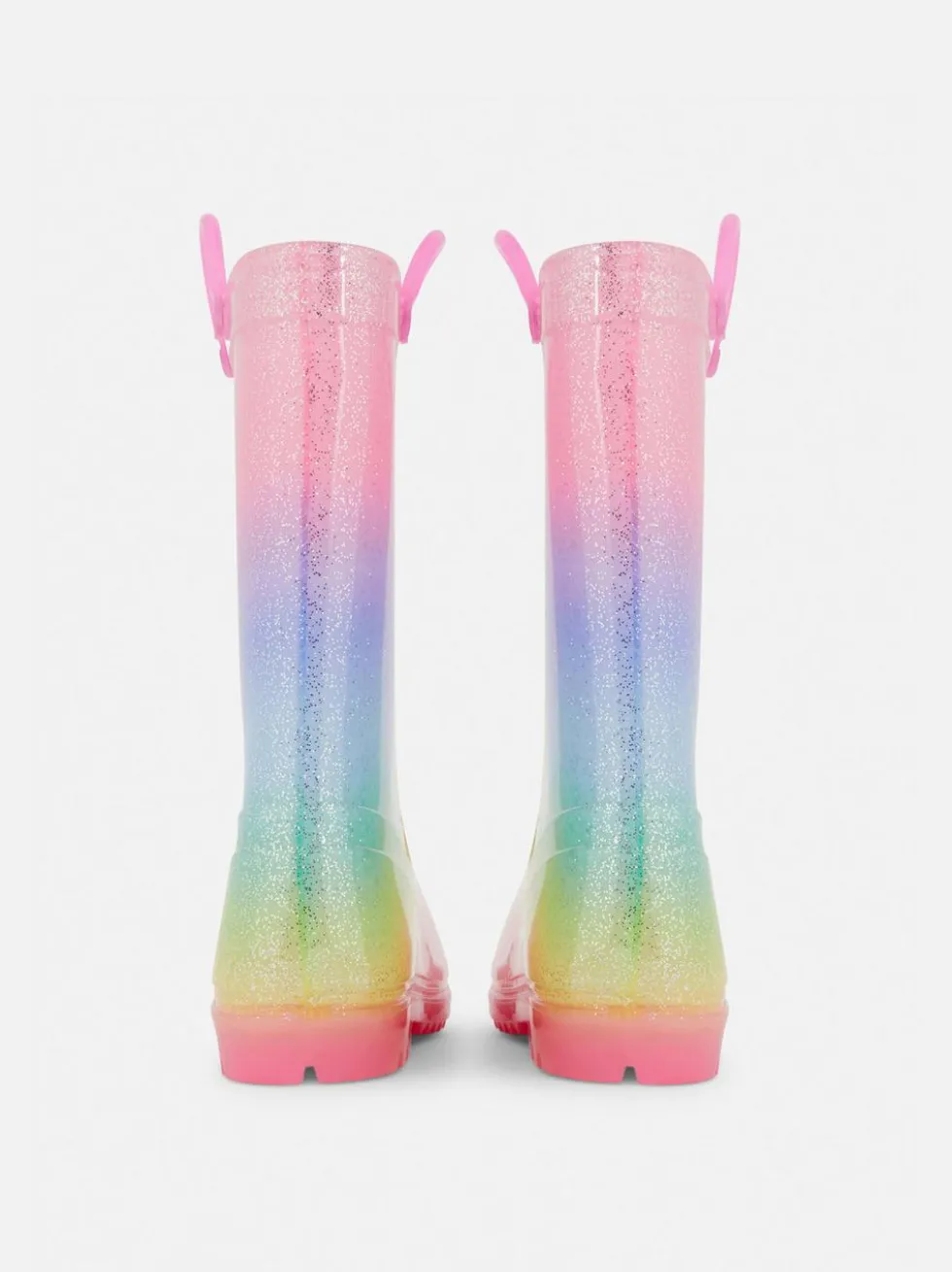 Glitzernde Gummistiefel im Ombré-Look