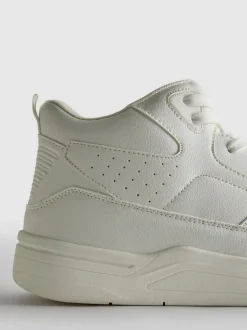 High-Top-Sneaker