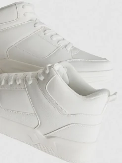 High-Top-Sneaker mit Schnürsenkeln