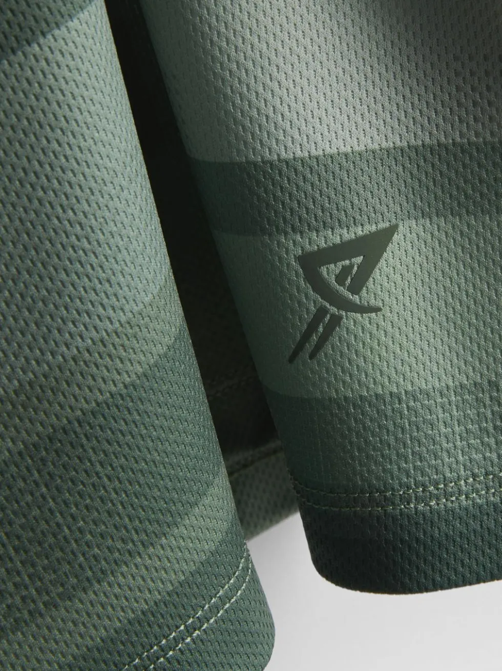 1,5–7 Jahre | Activewear-T-Shirt aus Netzstoff