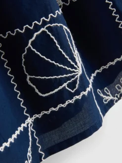 1,5–9 Jahre | Gesmoktes Kleid mit Spaghettiträgern und Stickerei