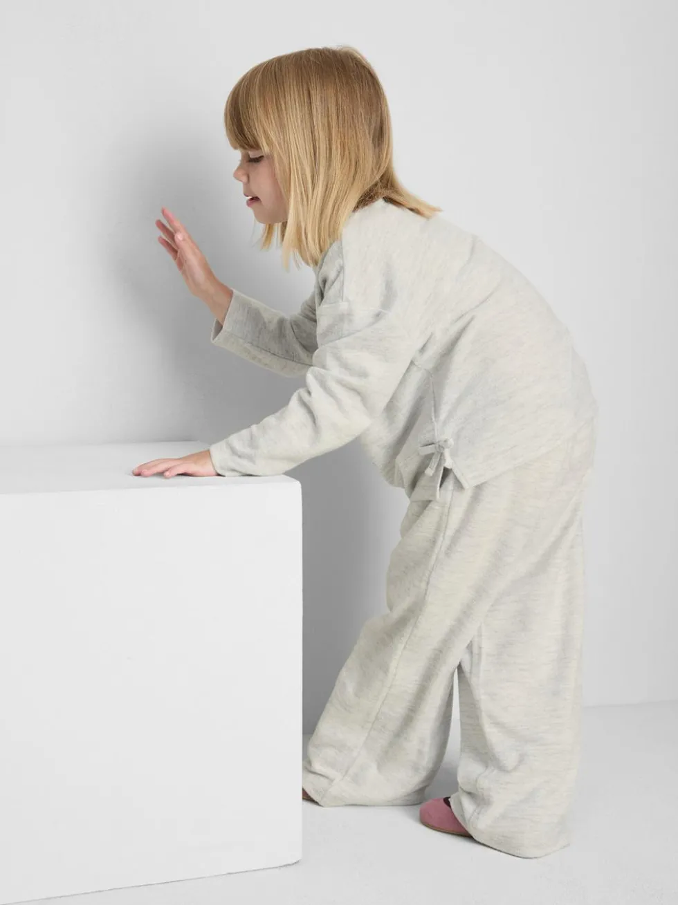 1–9 Jahre | Sweatshirt und Jogginghose mit Schleife im Set