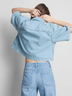 Jeanshemd aus Denim mit geradem Crop-Schnitt